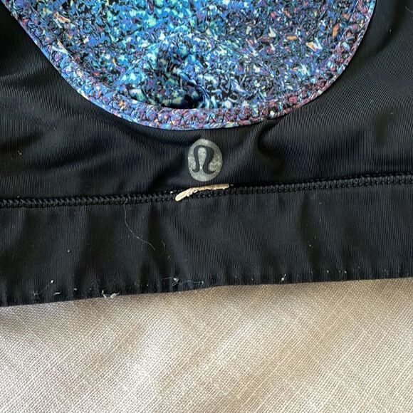 EUC Lululemon Bra - Picture 3 of 3
